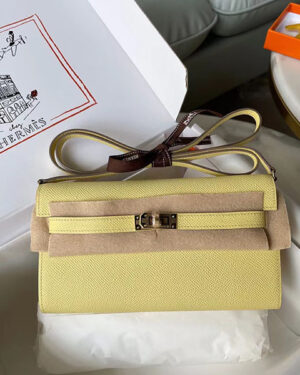 [에르메스] 켈리투고 woc장지갑 1Z Jaune Poussin Epsom 송아지가죽