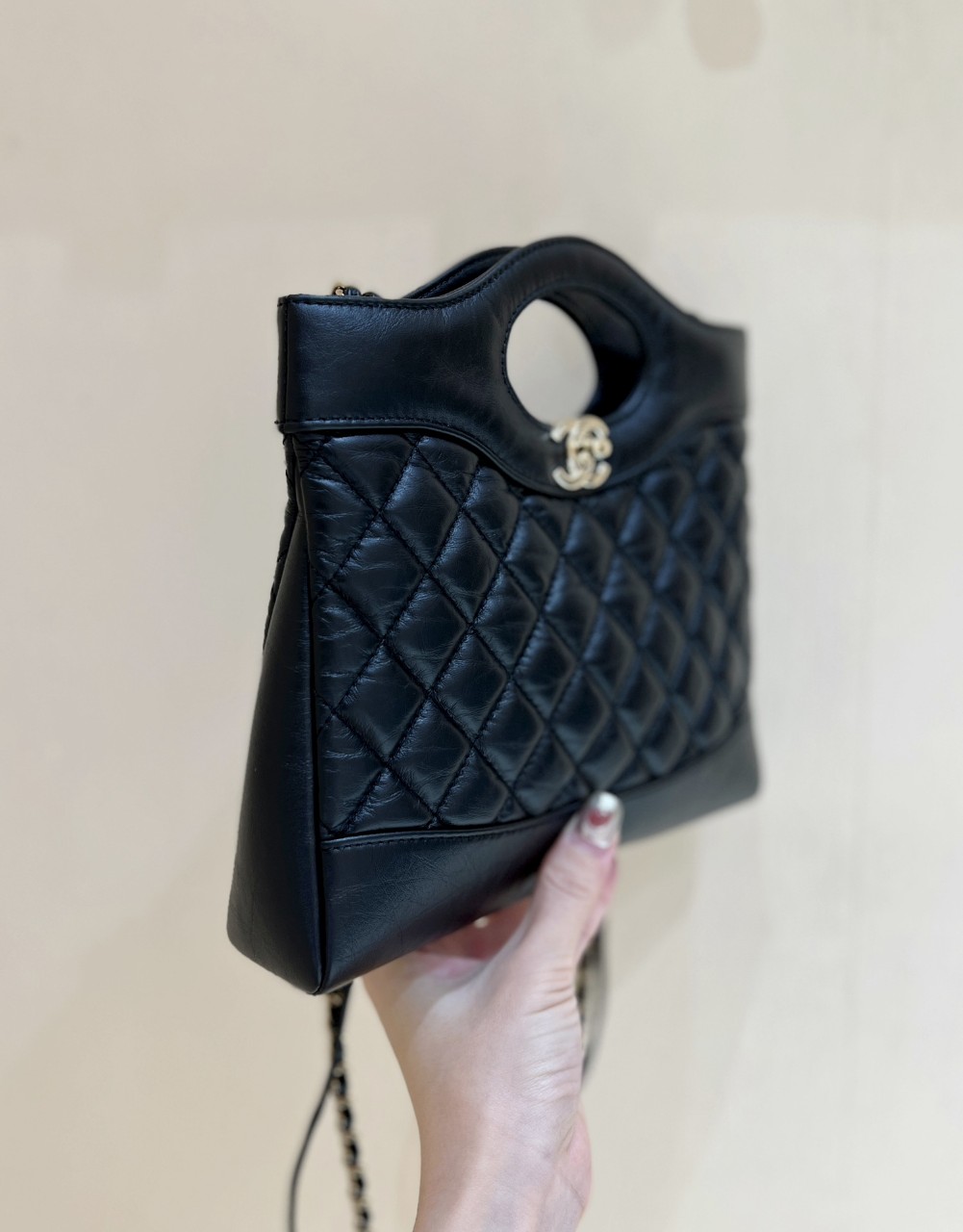 z5442368795950_42a1f453f25a563a68a01ae4bbd9f7c0