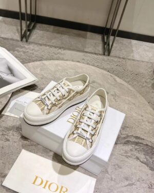 [디올] 워킹 디올 플랫폼 스니커즈