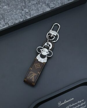 [루이비통] 비비엔 드라곤느 키 홀더 & 백참 S00 (Vivienne dragonne key holder & bag charm)