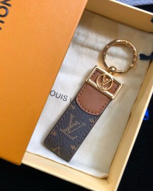 [루이비통] 도핀 드라곤느 키홀더 (Dauphine dragonne key holder M69000)