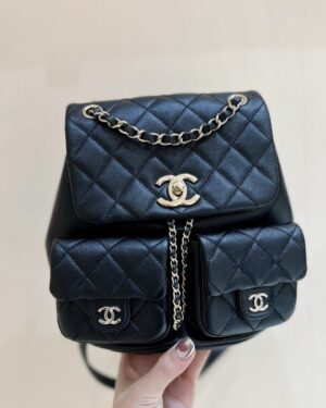 [샤넬] 듀마 더블포켓 백팩 (미듐) (As3860)