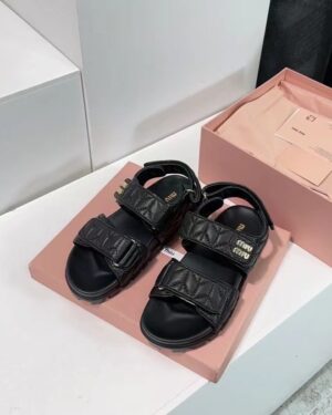 [미우미우] 마테라쎄 나파 가죽 스포츠 샌들