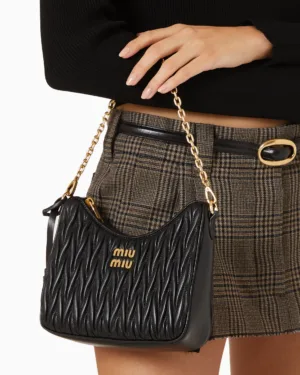 [미우미우] 마테라쎄 나파 가죽 호보 숄더백 5BH211_N88_F0002