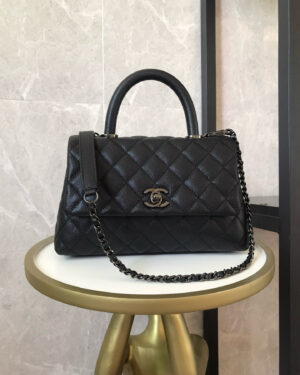 [샤넬] 핸들 장식의 스몰 플랩 백 캐비어 은장 메탈 블랙 A92990