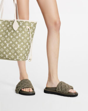 [루이비통] 풀 필로우 플랫 컴포트 뮬 1AA1E7