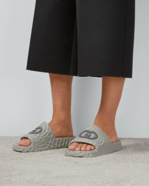 [구찌] 남성 인터로킹 G 슬라이드 샌들 770801 J8710 1445