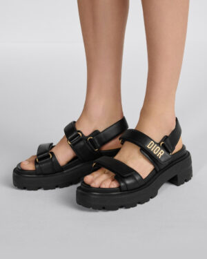 [디올] Dioract 플랫폼 샌들 블랙 양가죽 KCO016LAB_S900