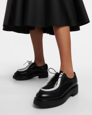 [프라다] 브러시드 가죽 레이스업 슈즈 여성 1E280N 055 F0967 F 050