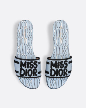 [디올] Dway 뮬 힐 자수 코튼 & 페일 블루 Miss Dior Allover 모티브 KCO110EZO