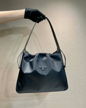 [프라다] 나일론 숄더백