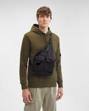 [CP COMPANY] 나일론 B 크로스바디 백팩