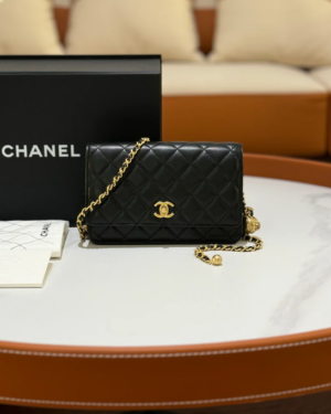 [샤넬] 골드볼 체인백 AP1450