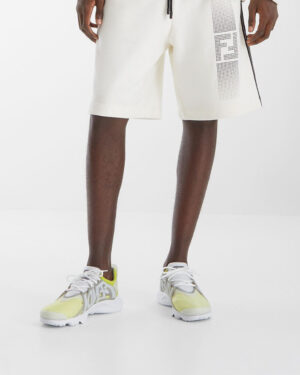 [펜디] Fendi Tag 스니커즈 7E1667