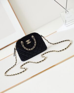 [샤넬] CC 체인 클러치 벨벳 크로스백 블랙 AP3354