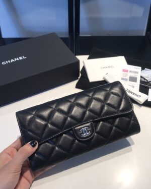 [샤넬] 램스킨 클래식 장지갑 A31505