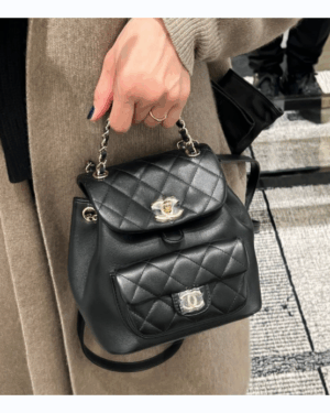 [샤넬] 22A 비지니스 어피니티 백팩 스몰 블랙 램스킨&카프스킨 샴페인골드 메탈  AS3860