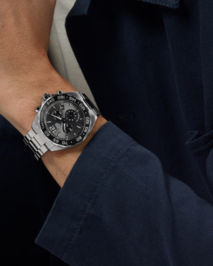 [태그호이어] 포뮬러 1 크로노그래프 42MM CAZ1011.BA0843