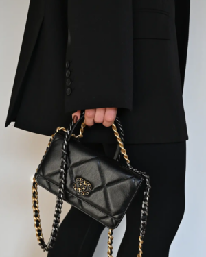 [샤넬] 19 WOC  램스킨 골드 메탈 AP0957