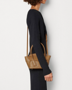 [보테가베네타] 미니 아르코 백 600606