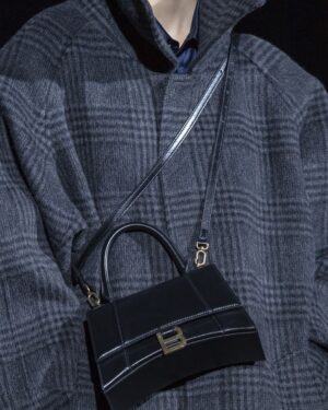 [발렌시아가] 아워글래스 스몰 박스 핸드백 블랙 5935461QJ4M1000