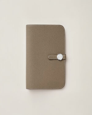 [에르메스] Dogon Duo 장지갑 Togo - Etoupe / Silver H043070C