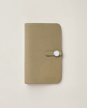 [에르메스] Dogon Duo 장지갑 Togo - Sauge / Silver H043070C