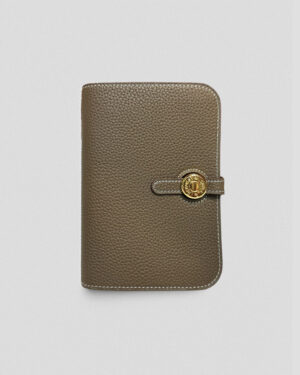 [에르메스] Dogon 여권 지갑 Togo - Etoupe / Gold