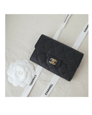 [샤넬] 클래식 똑딱이 플랩 카드 지갑 캐비어 블랙 AP0214