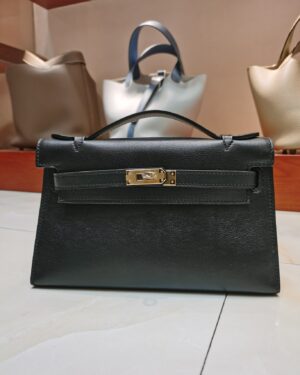 [에르메스] 켈리 22cm Swift/ Noir - Gold