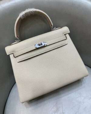 [에르메스] 켈리 25cm Togo/ Nata - Silver