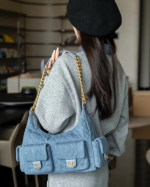 [샤넬] 라지 호보 백 AS5339-B19251-NG353