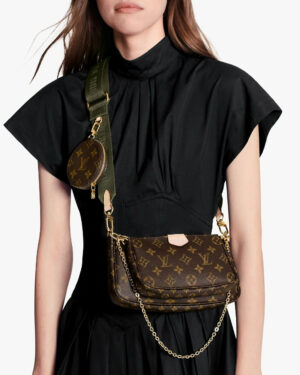 [루이비통] 멀티 포쉐트 악세수아 M44813