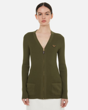 [프라다] 로고 지퍼 니트 가디건 P25M70