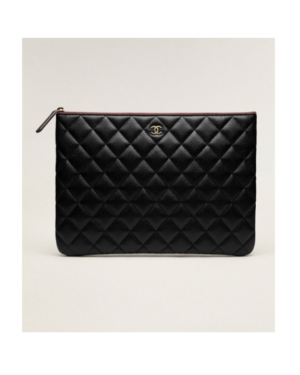 [샤넬] 클래식 클러치 뉴미듐 캐비어 블랙 은장/금장 AP4021