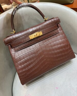 [에르메스] 켈리 28cm Matte Alligator Crocodile/ Bordeaux - Gold