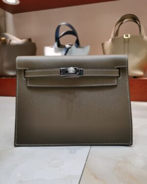 [에르메스] 켈리 Danse 22cm Evercolor/ Etoupe - Silver