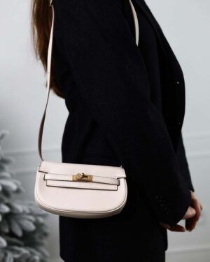 [에르메스] 켈리 Moove 17cm Swift/ Nata - Gold