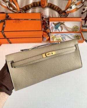 [에르메스] 켈리 Cut 31cm  Epsom/  Gris Tourterelle - Gold
