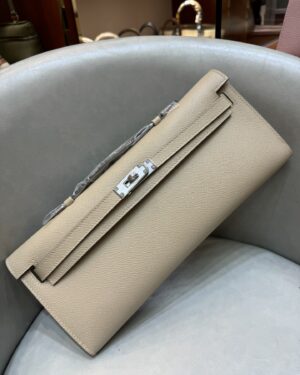 [에르메스] 켈리 Cut 31cm  Epsom/ Gris Tourterelle - Silver