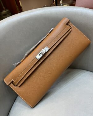 [에르메스] 켈리 Cut 31cm Epsom/ Gold - Silver