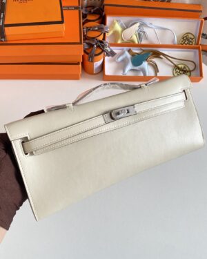 [에르메스] 켈리 Cut 31cm Swift/ Nata - Silver