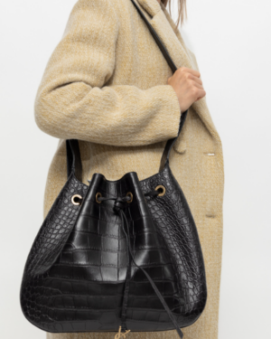 [생로랑] 스무스 가죽 소재의 파리 Vll 라지 플랫 크로커다일 호보 백 697941