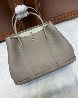 [에르메스] 가든파티 30cm Clemence/ Gris Tourterelle