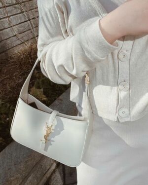 [생로랑] LE 5 A 7 호보백 화이트 6572282