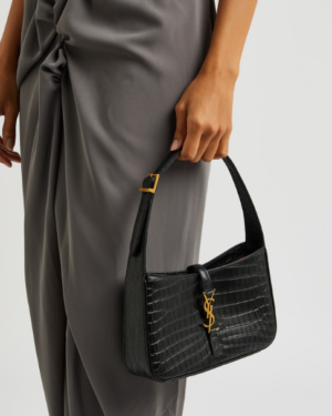 [생로랑] LE 5 A 7 호보백 크로커다일 블랙 6572282