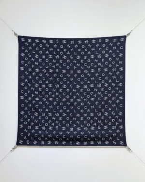 [샤넬] 스퀘어 스카프 (2 COLORS)