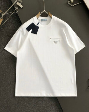 [프라다] 크루넥 반팔 티셔츠