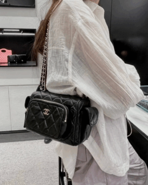 [샤넬] 24 스몰 카메라 케이스 백 블랙 AS5220