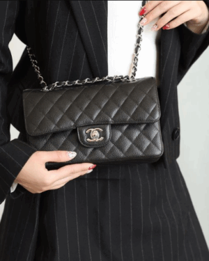 [베트남 출고] 샤넬 클래식백(스몰) 블랙 캐비어 은장 A01113